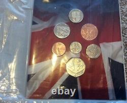 2009 Royal Mint UK Shield Coin Set With RARE Never Released 50p BUNC Sealed Pack