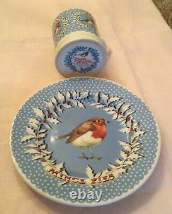 EMMA BRIDGEWATER Christmas Wreath Robin 2 Mugs 2 Plates RARE England Mince Pies