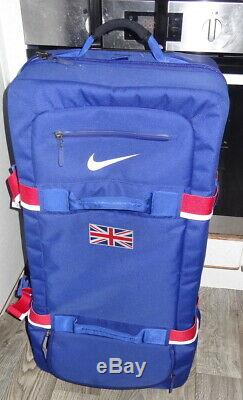 Nike Team Great Britain Rare Suitcase Sports Team Wheelie Travel Case