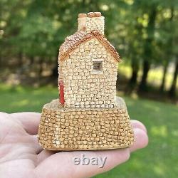 RARE Vintage Lilliput Lane Drapers Great Britain Handmade Mini Painted House