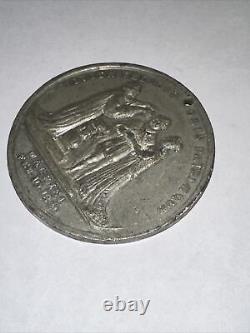 Rare Antique 1840 Great Britain QUEEN VICTORIA & Prince ALBERT Marriage Medal
