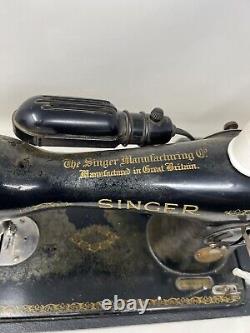 Vintage Cast Iron Singer Sewing Machine Great Britain Rare Collectible